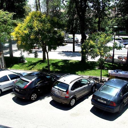 Hostal Santa Marta Aranjuez Luaran gambar