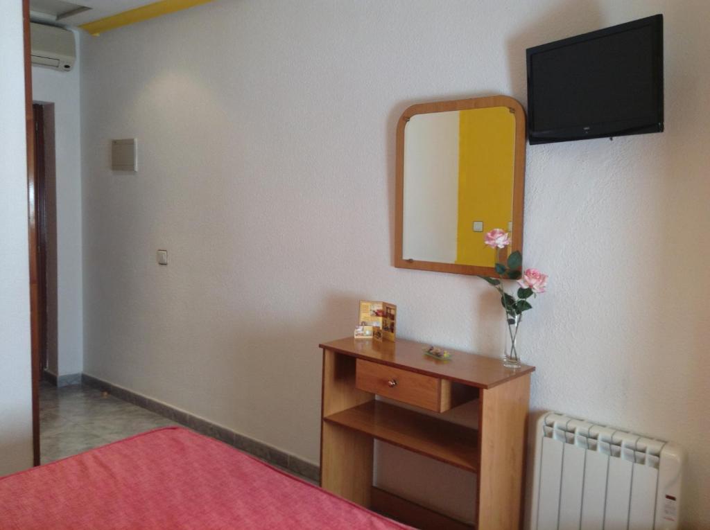 Hostal Santa Marta Aranjuez Bilik gambar