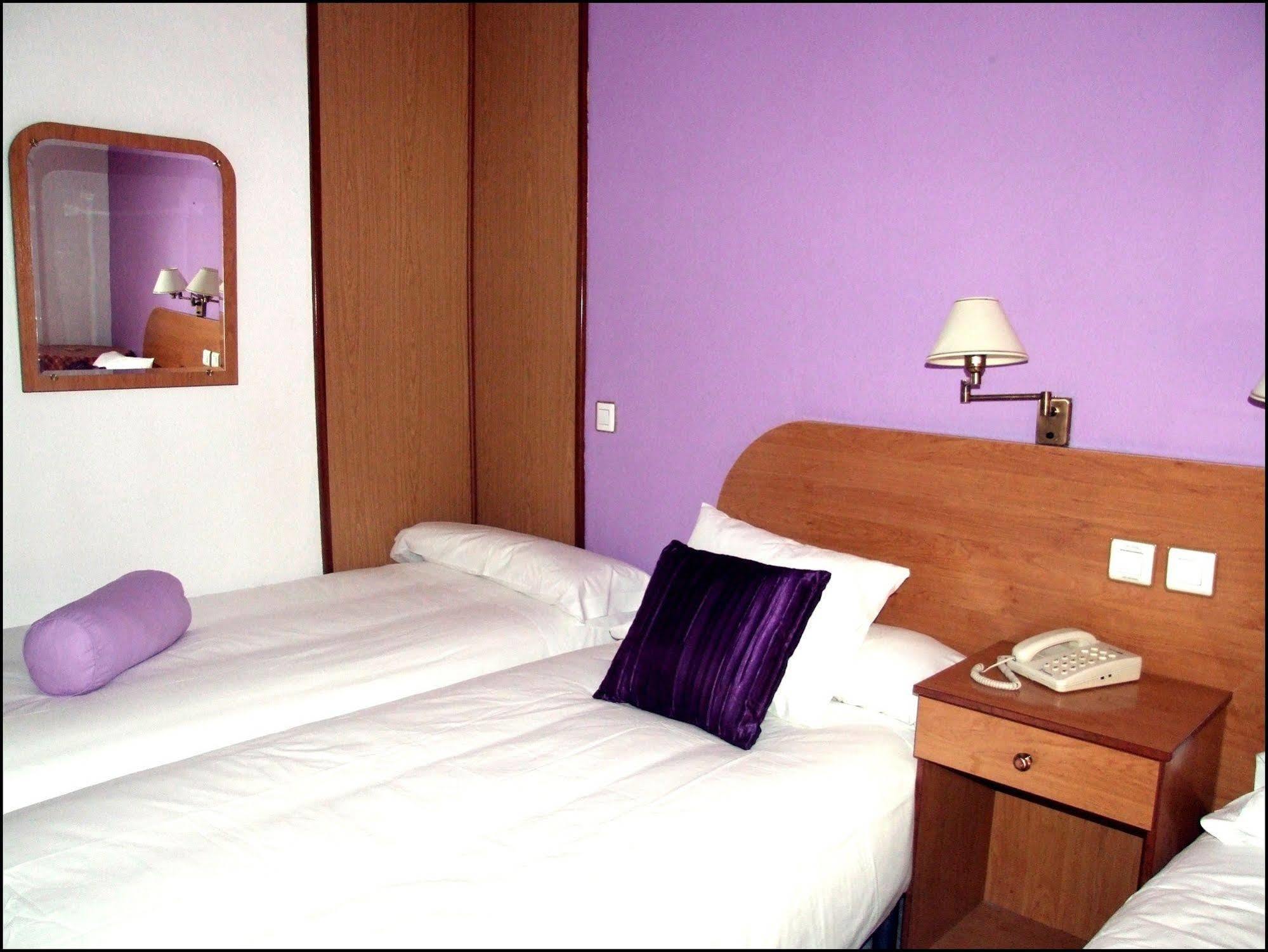 Hostal Santa Marta Aranjuez Luaran gambar