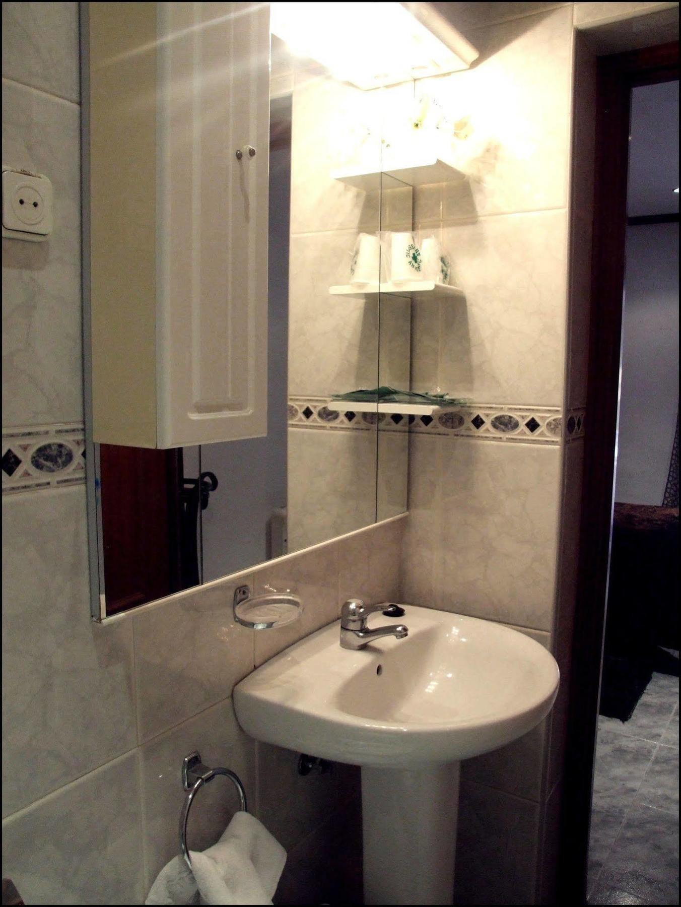 Hostal Santa Marta Aranjuez Luaran gambar
